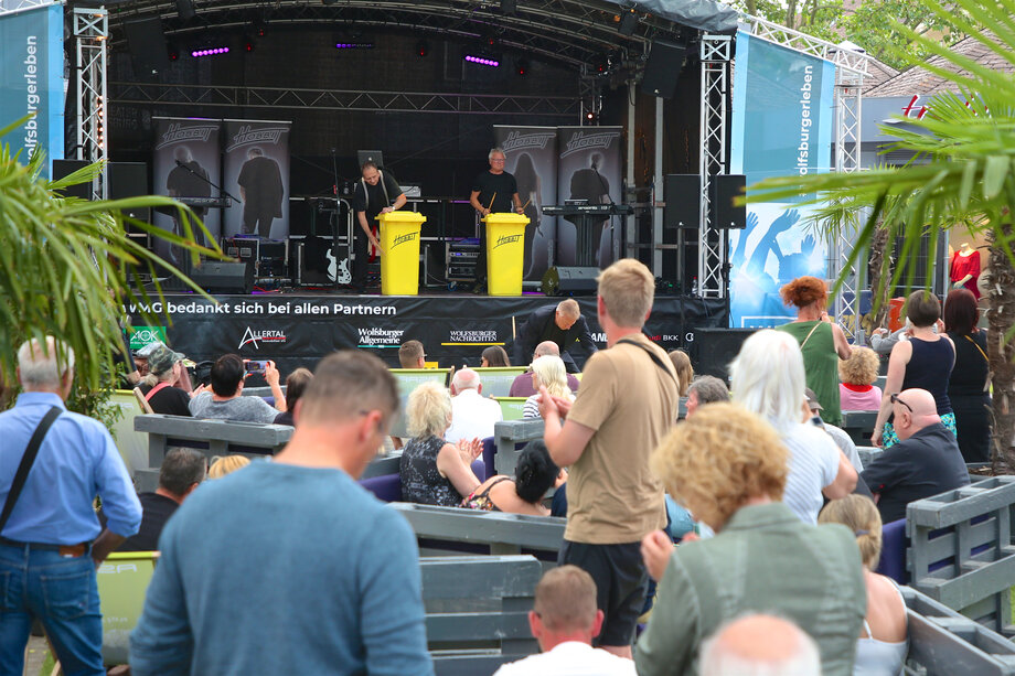 Sommer in der Porschestraße WOB